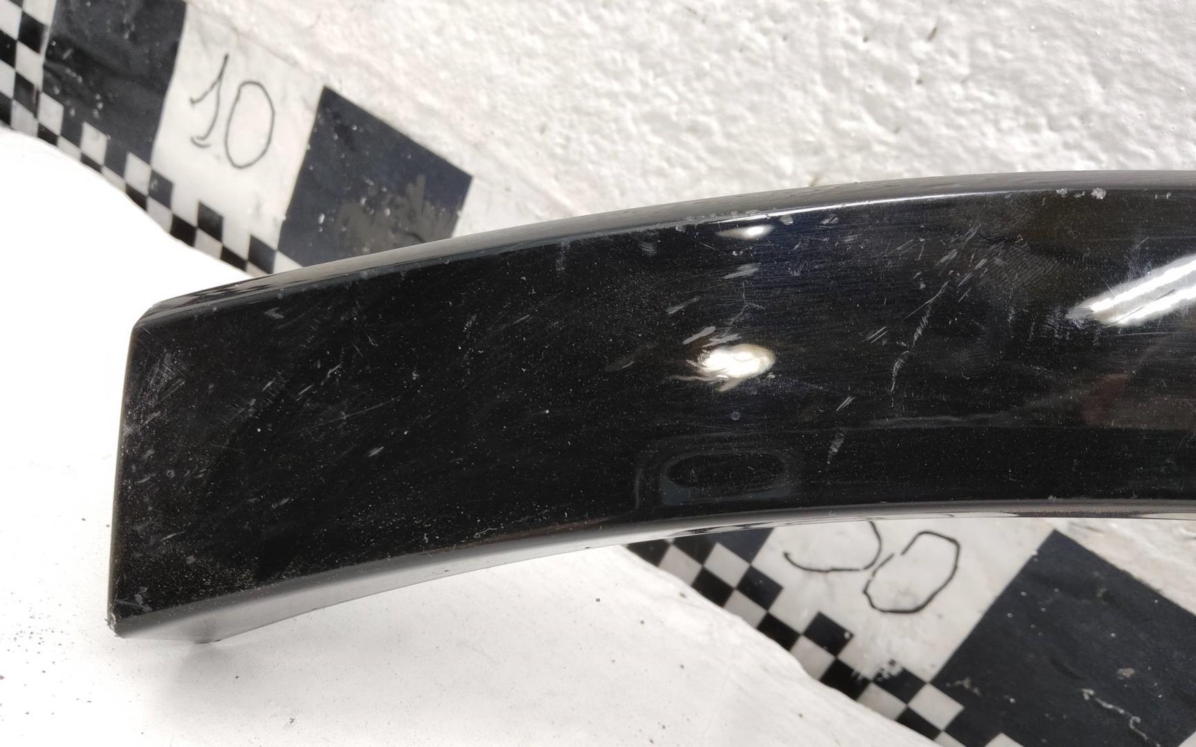 Накладка заднего крыла левого