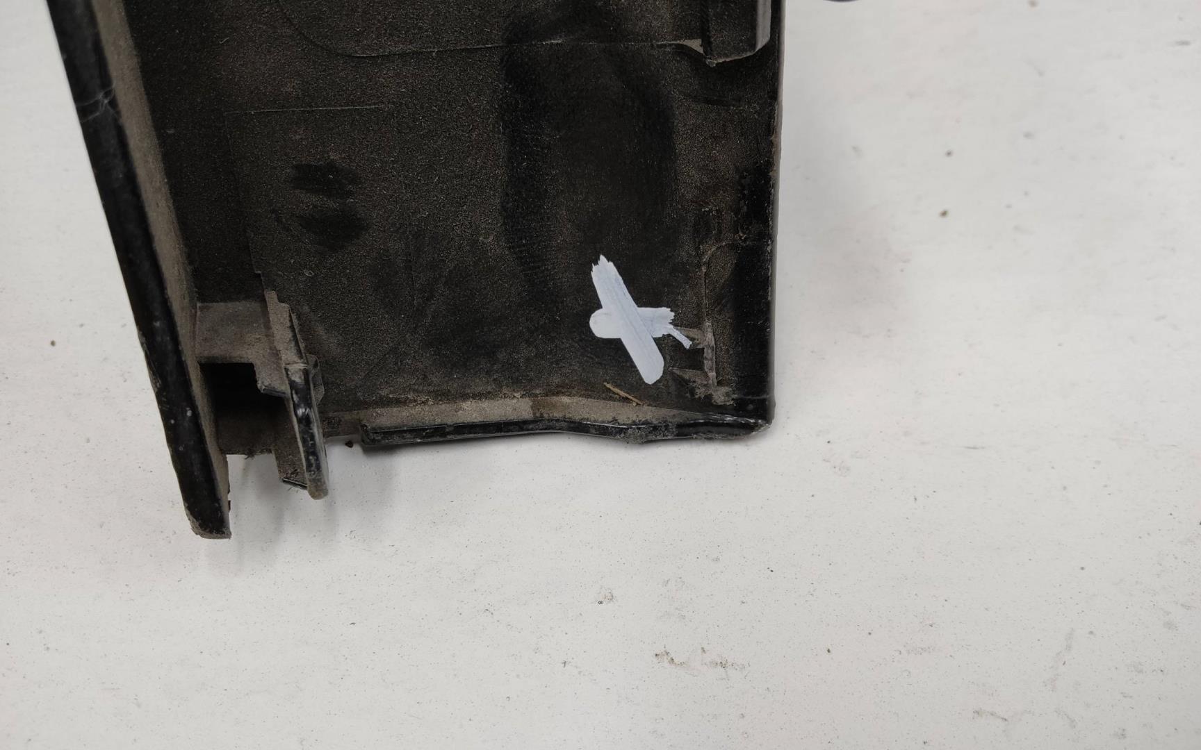 Накладка крыла переднего левого