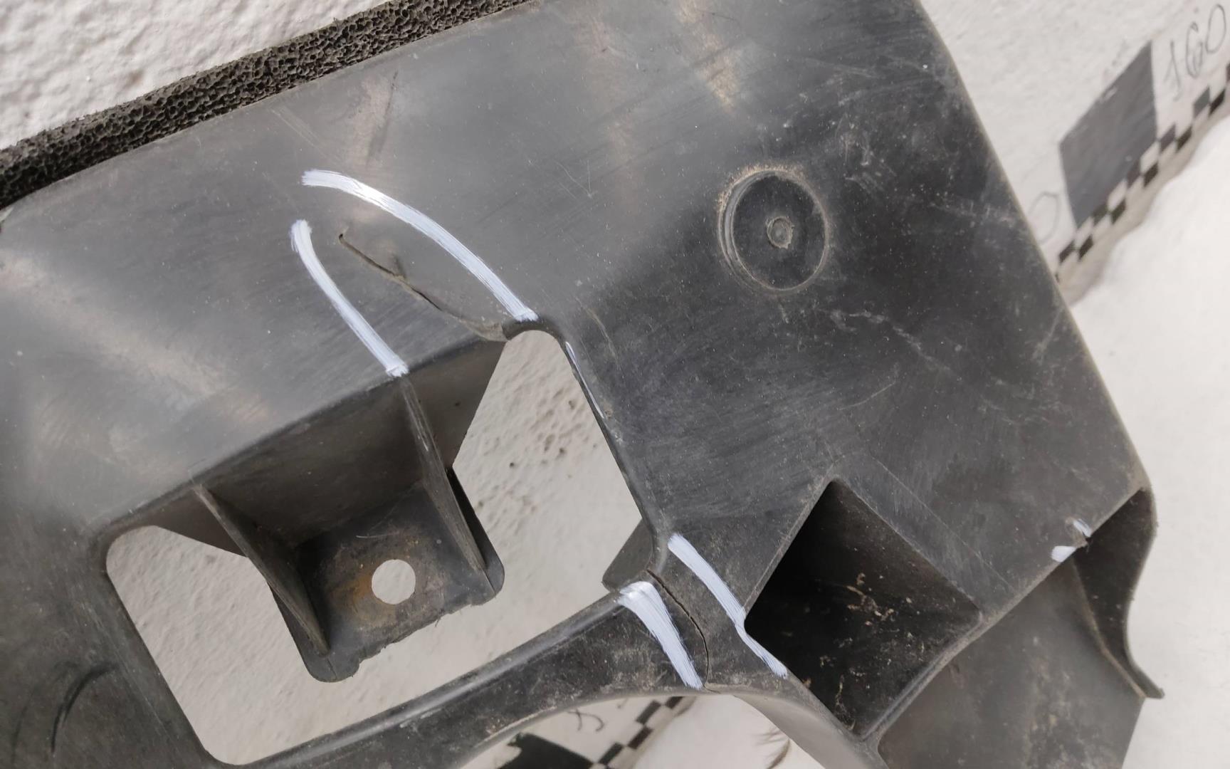 Пыльник двигателя центральный