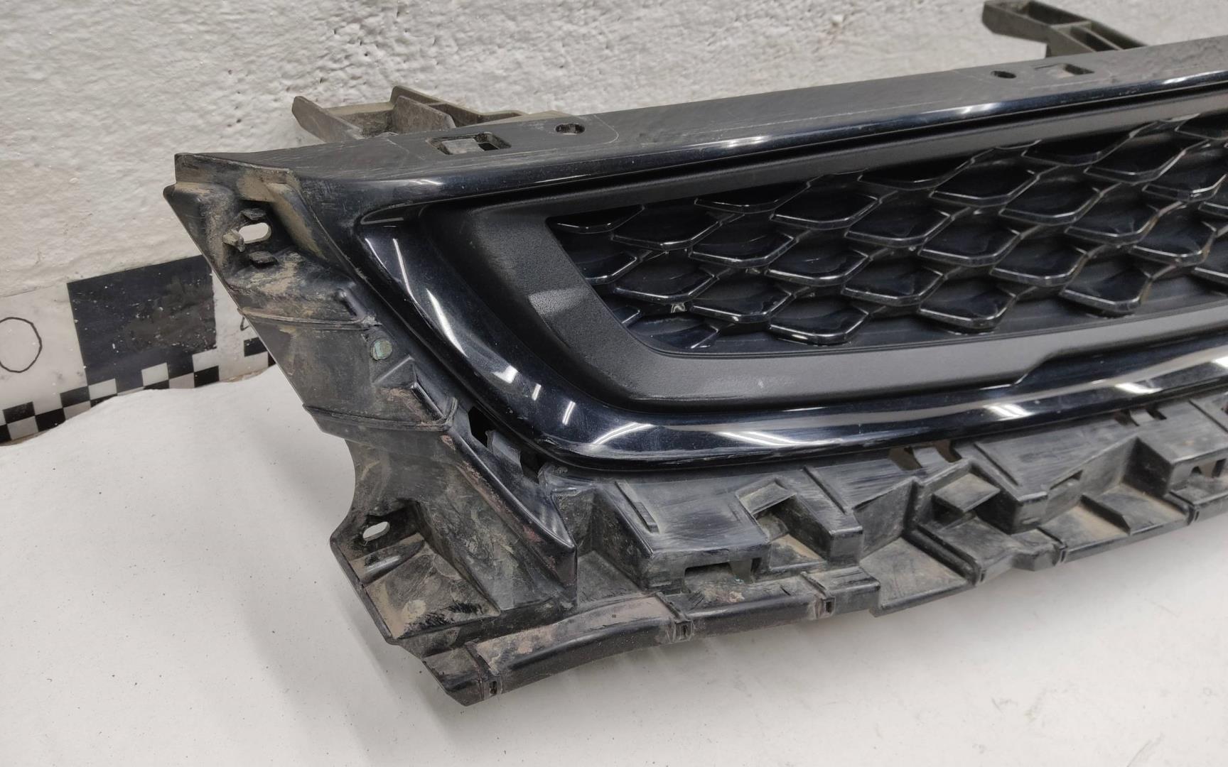 Решетка радиатора