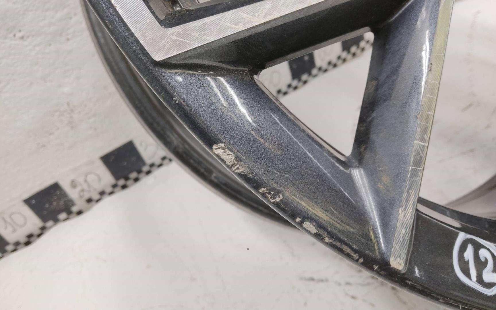 Диск колесный литой легкий сплав