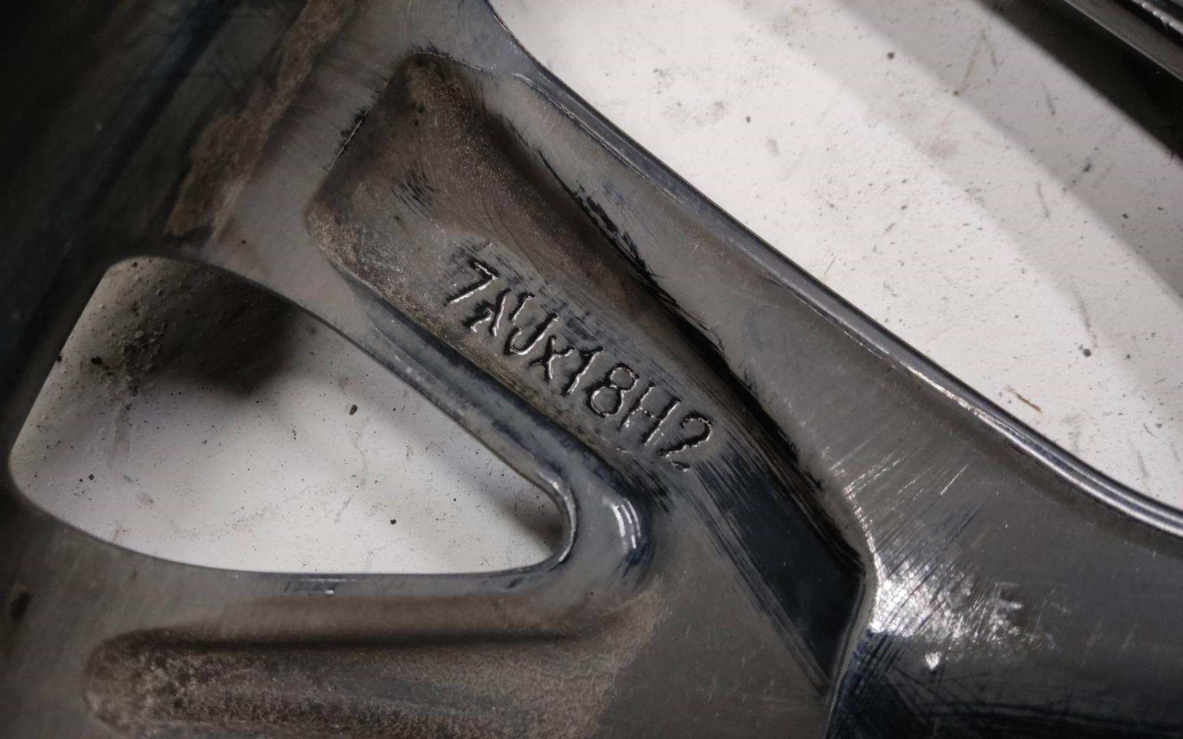 Диск колесный литой легкий сплав