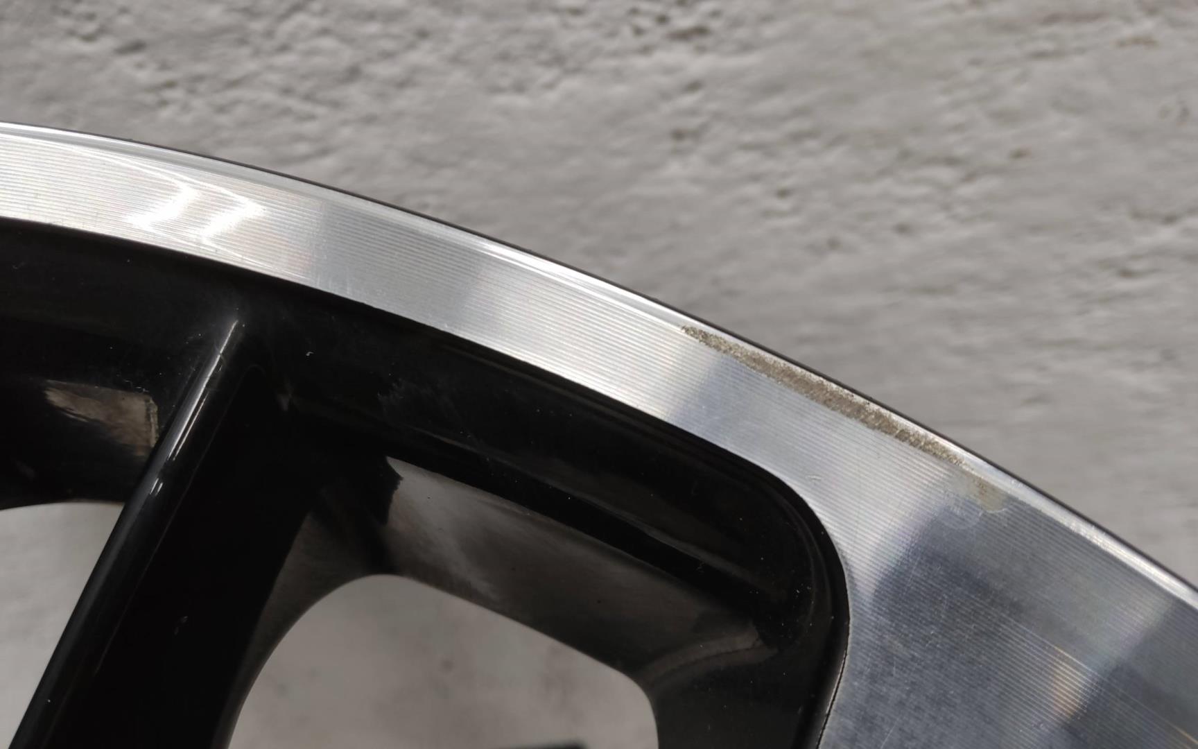 Диск колесный литой легкий сплав