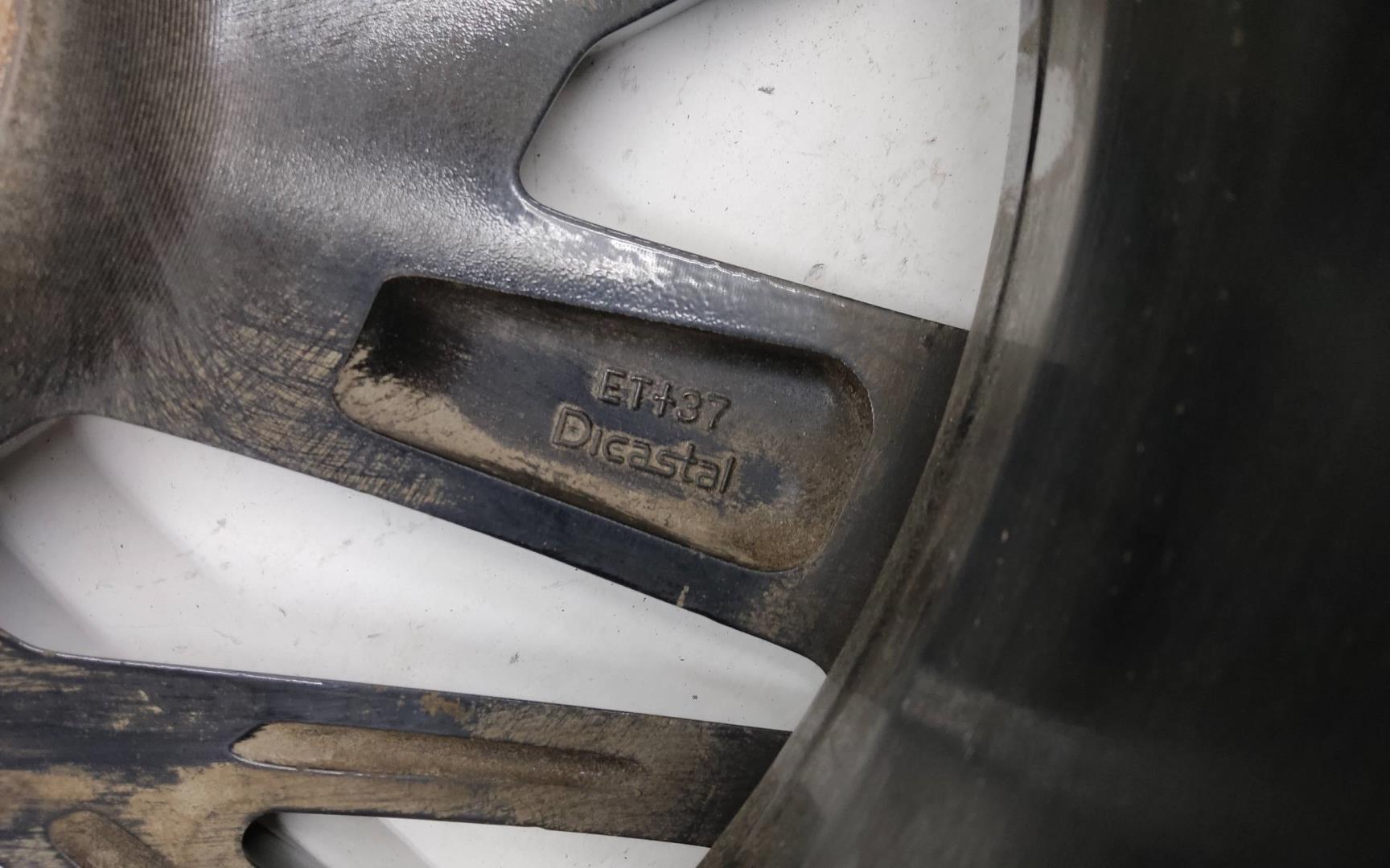 Диск колесный литой легкий сплав