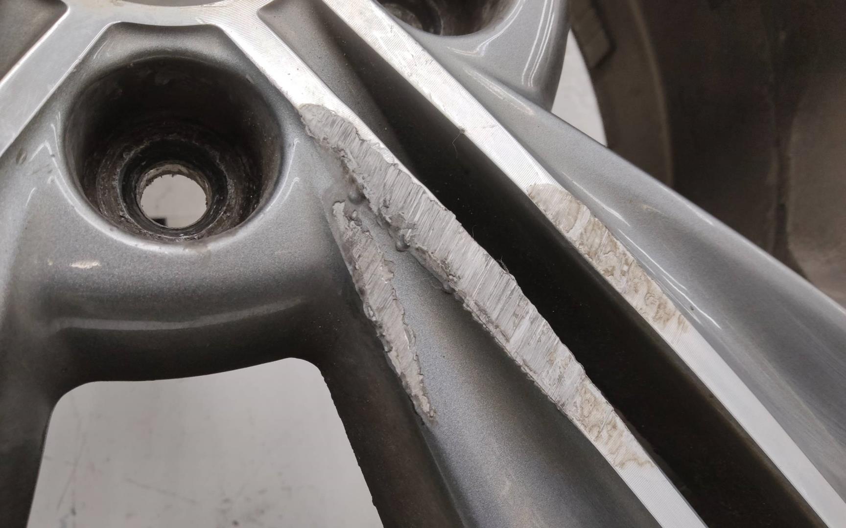 Диск колесный литой легкий сплав