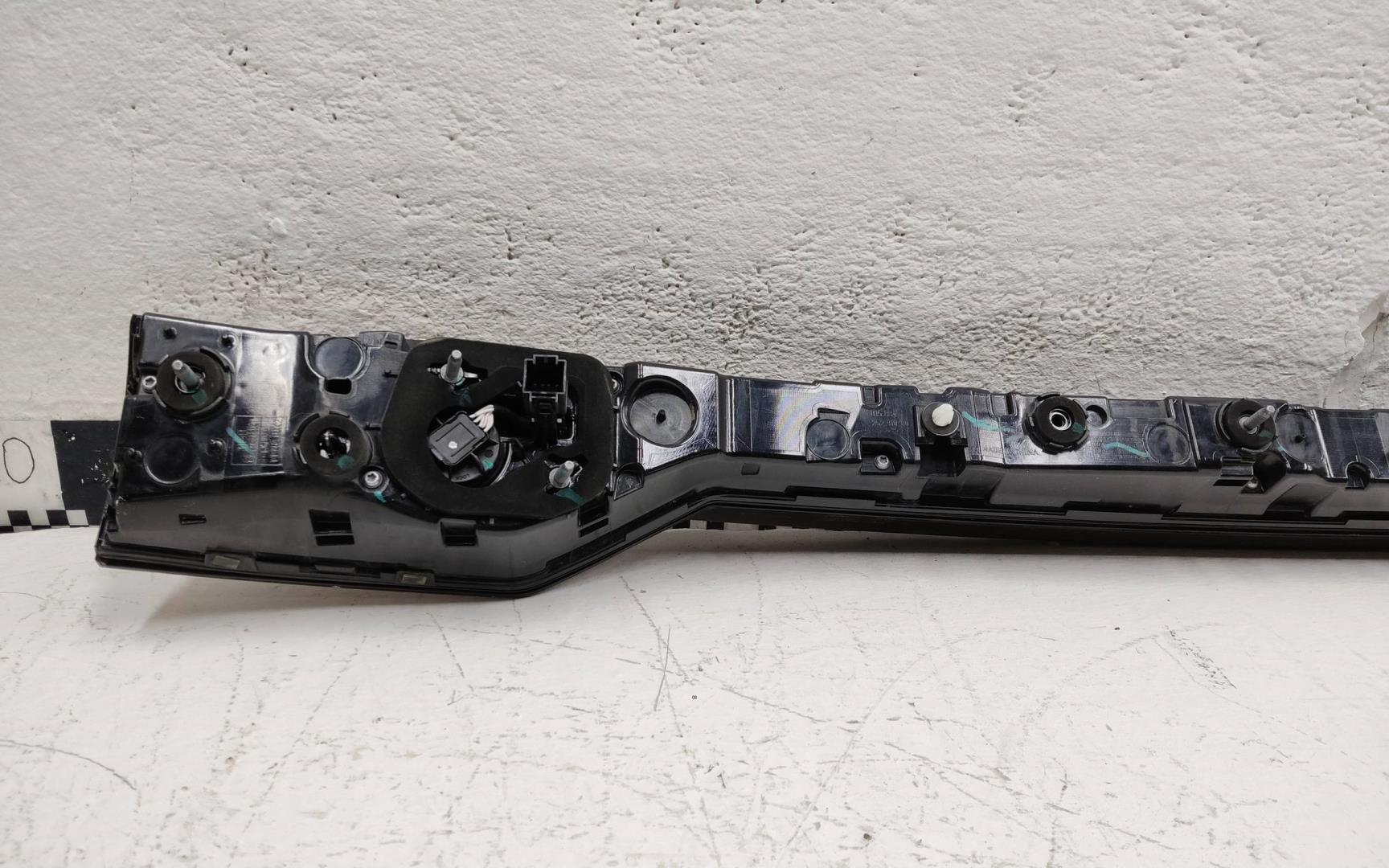 Фонарь задний