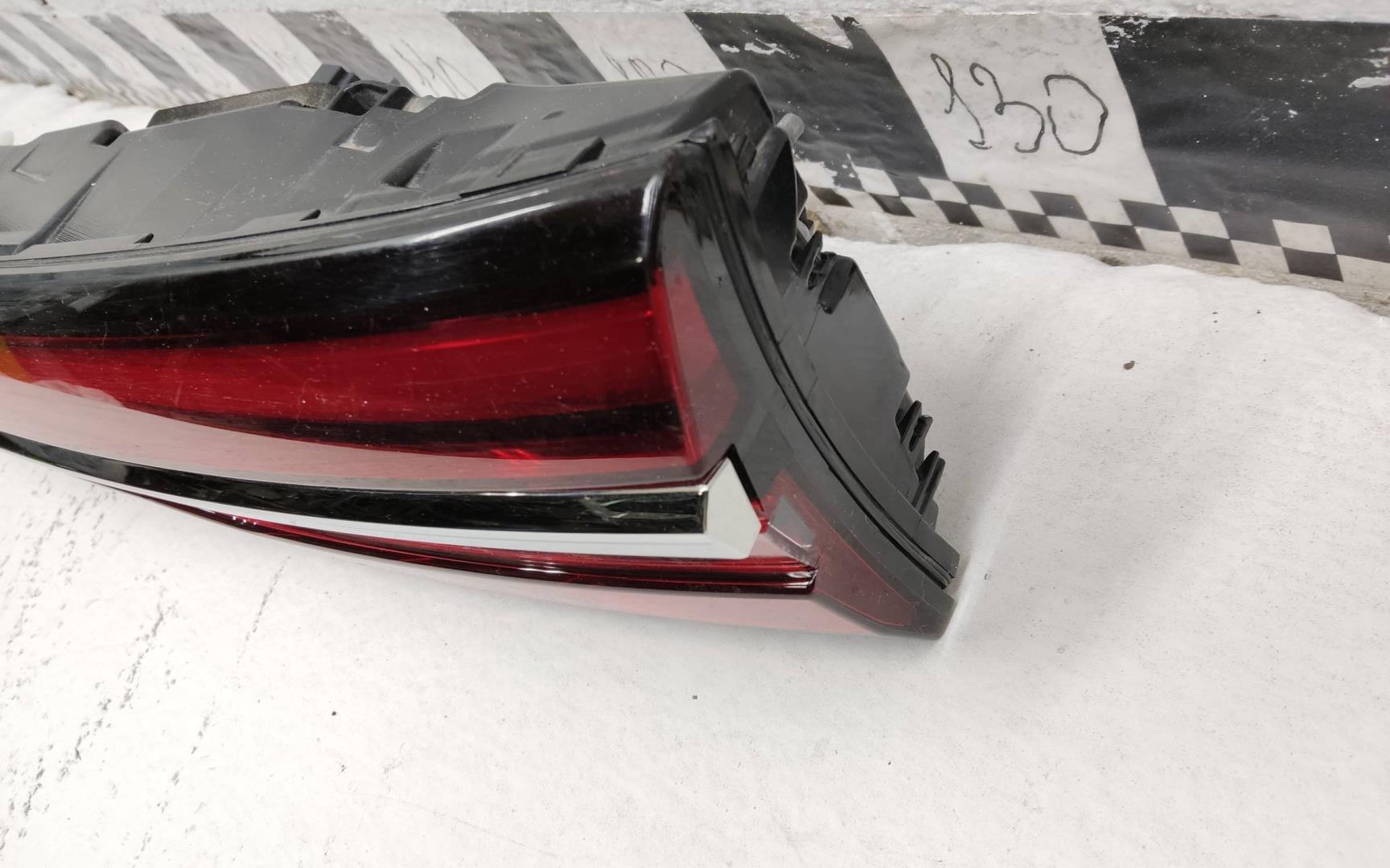 Фонарь задний