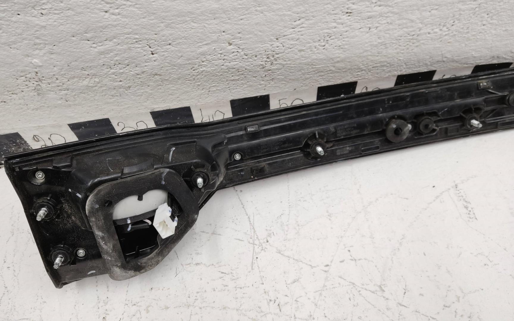 Фонарь задний