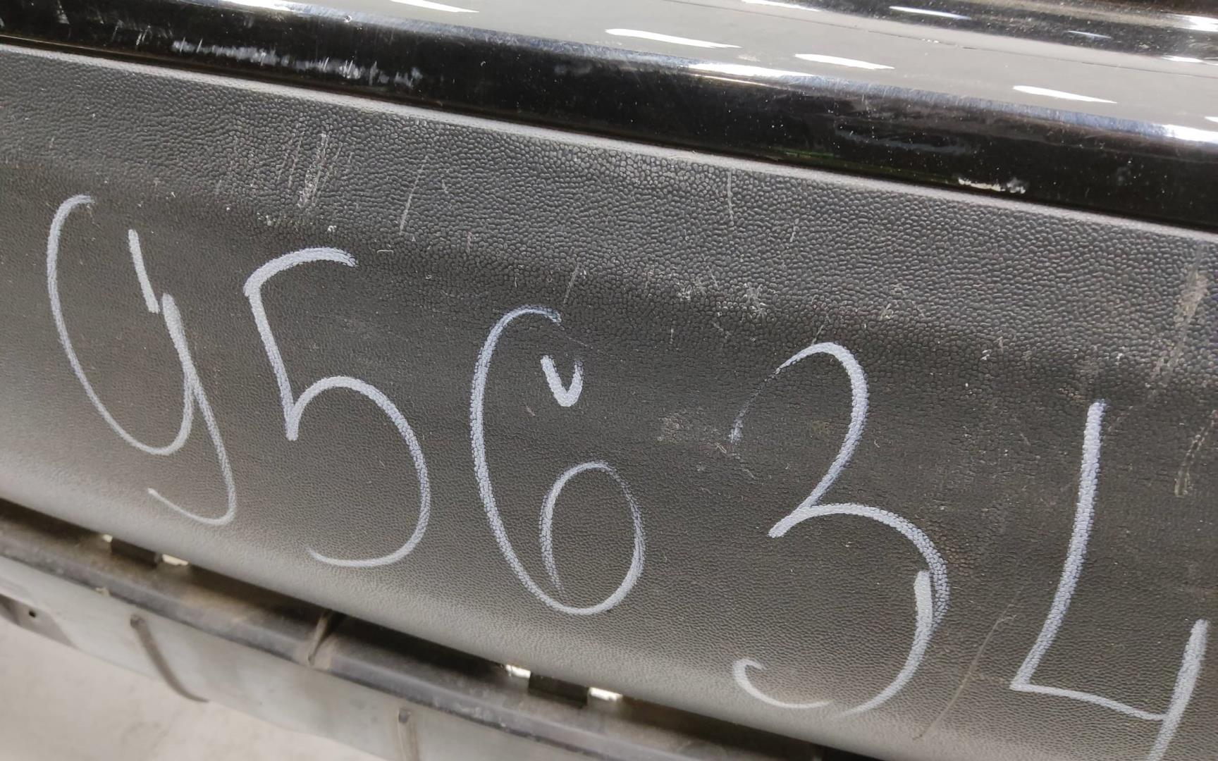 Бампер задний