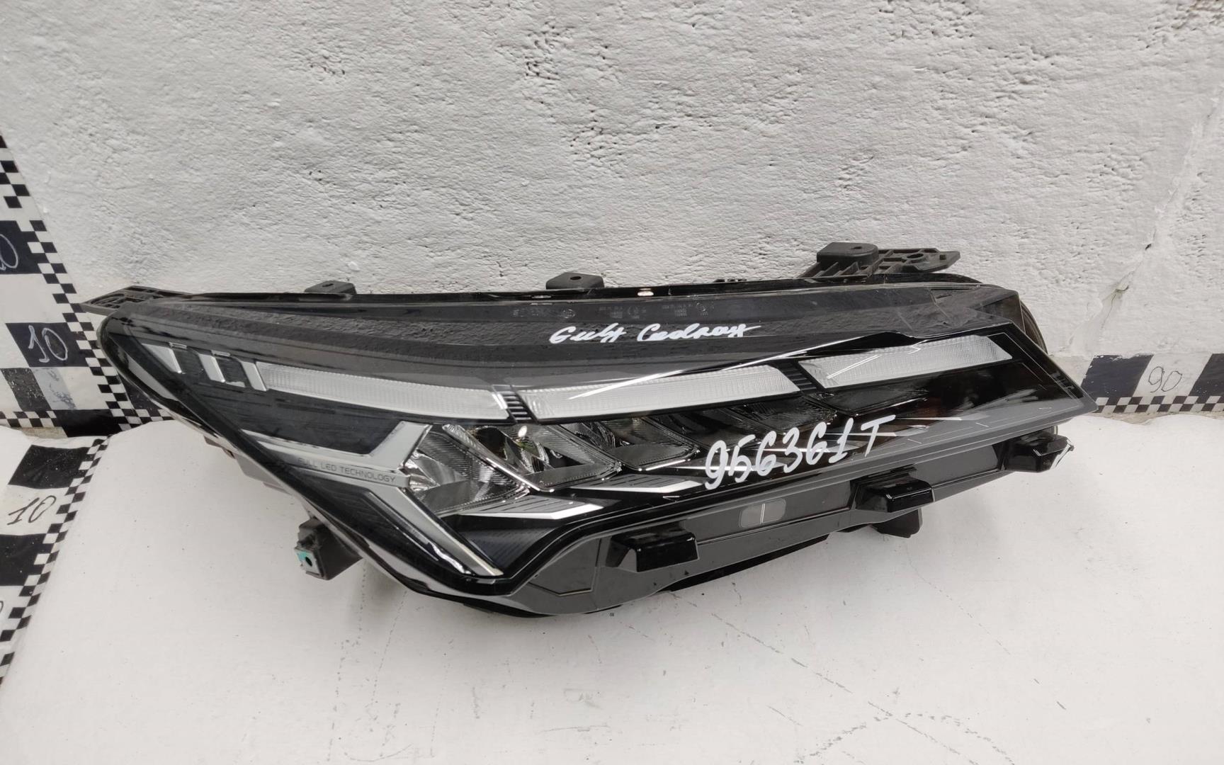 Фара правая