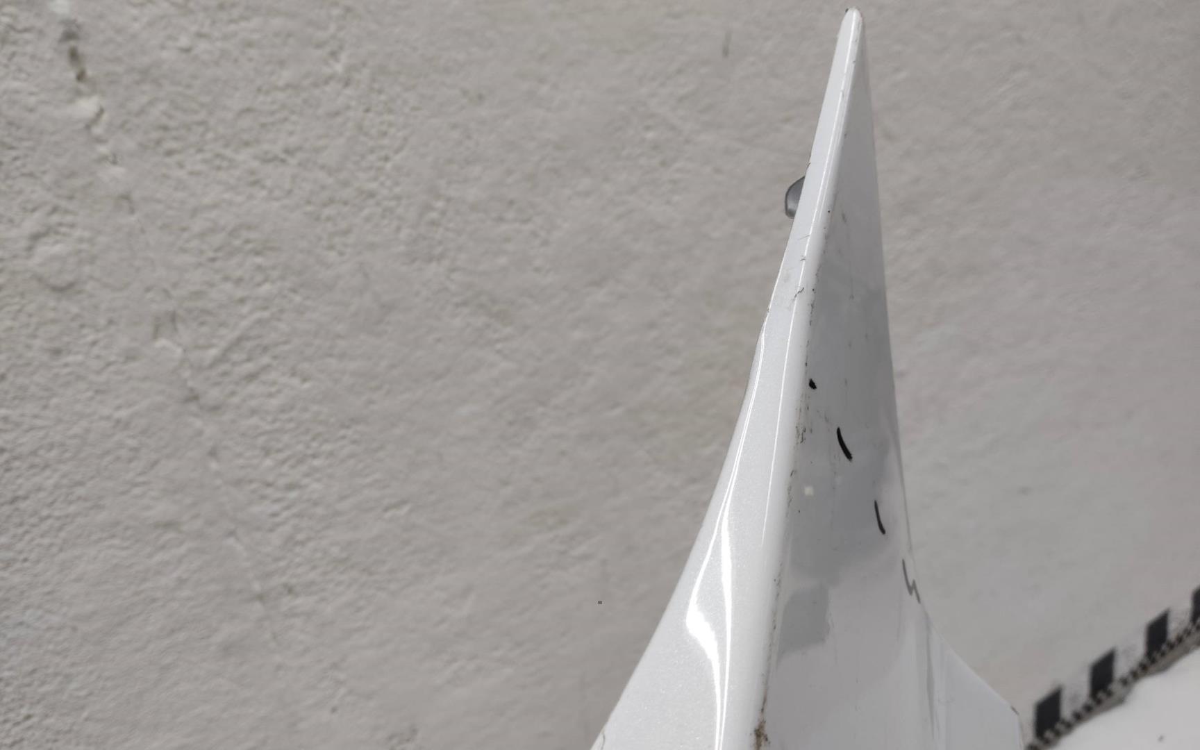 Крыло переднее левое