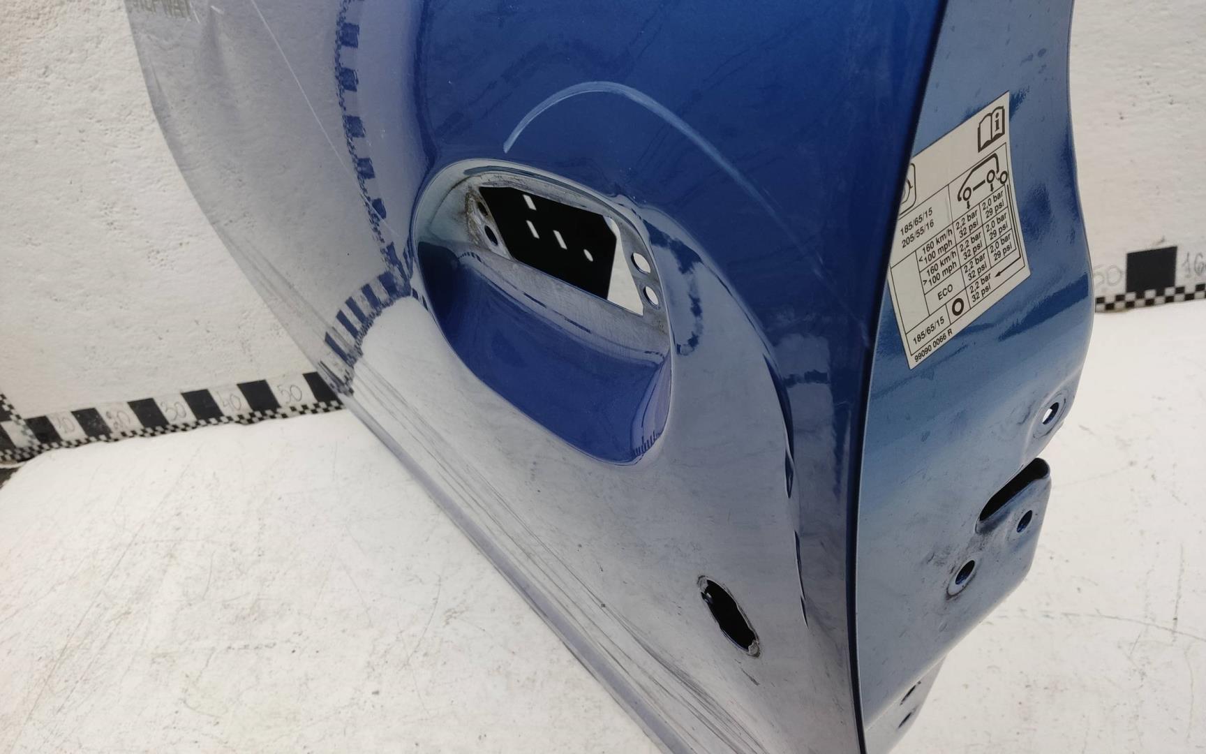 Дверь передняя левая