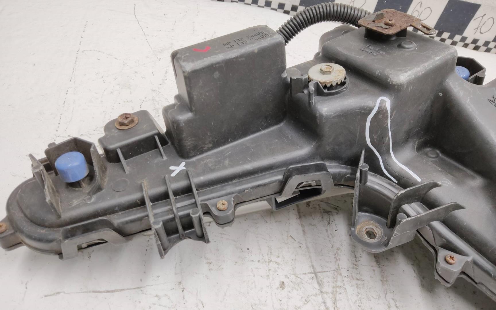 Фара противотуманная левая