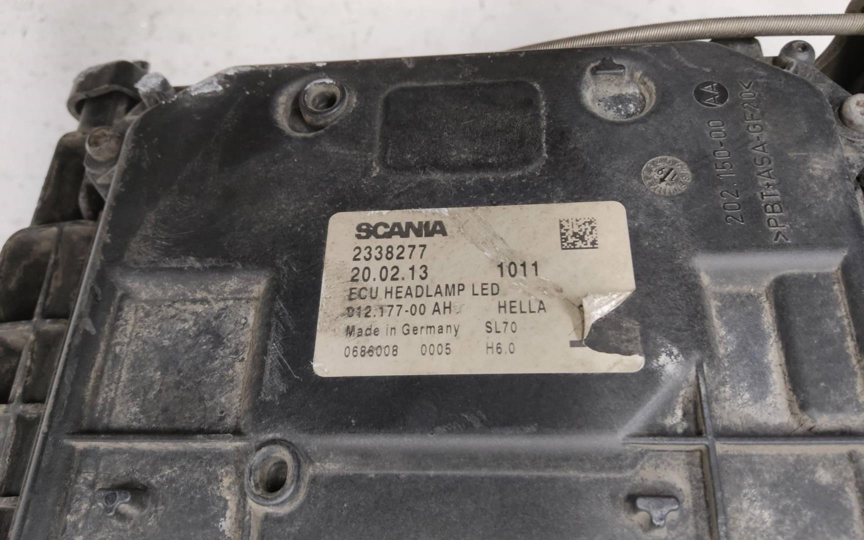 Фара правая