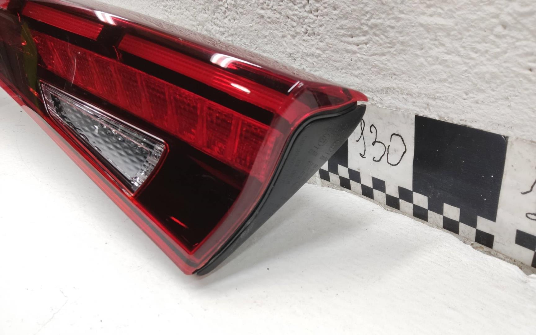 Фонарь задний