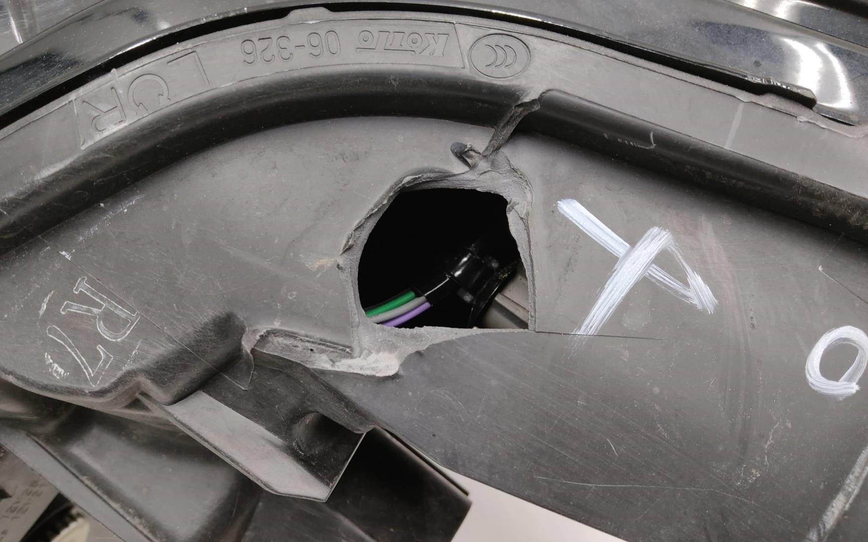 Фара правая