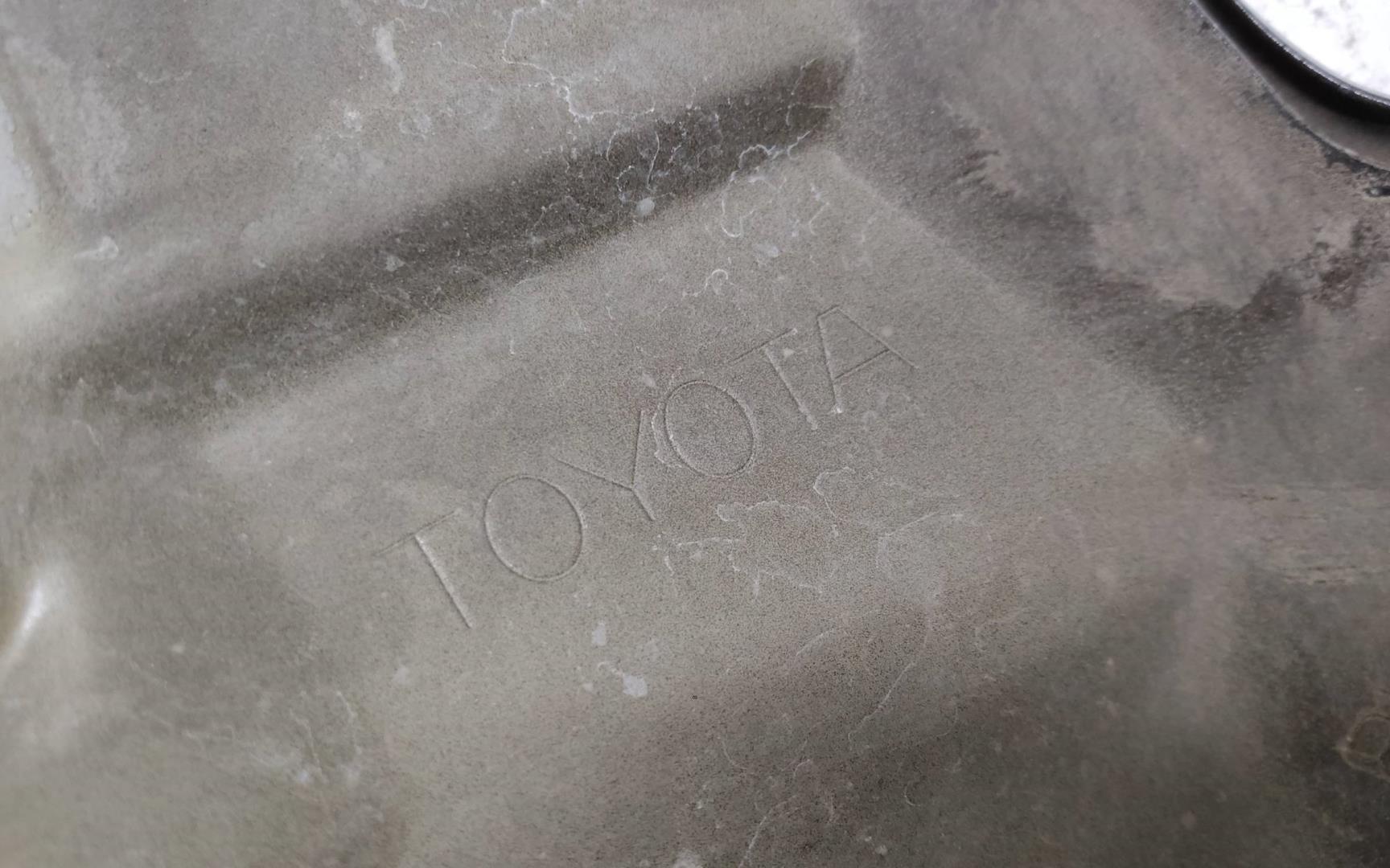 Крыло переднее левое