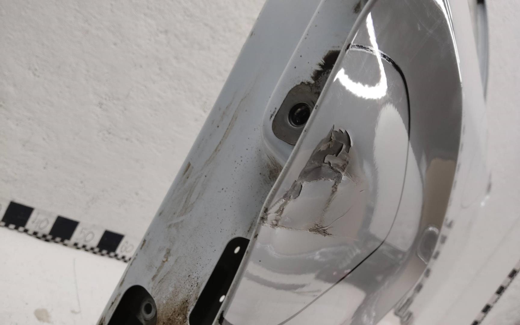 Дверь передняя левая