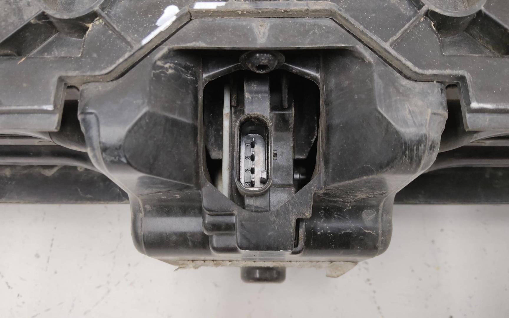 Воздуховод радиатора нижний