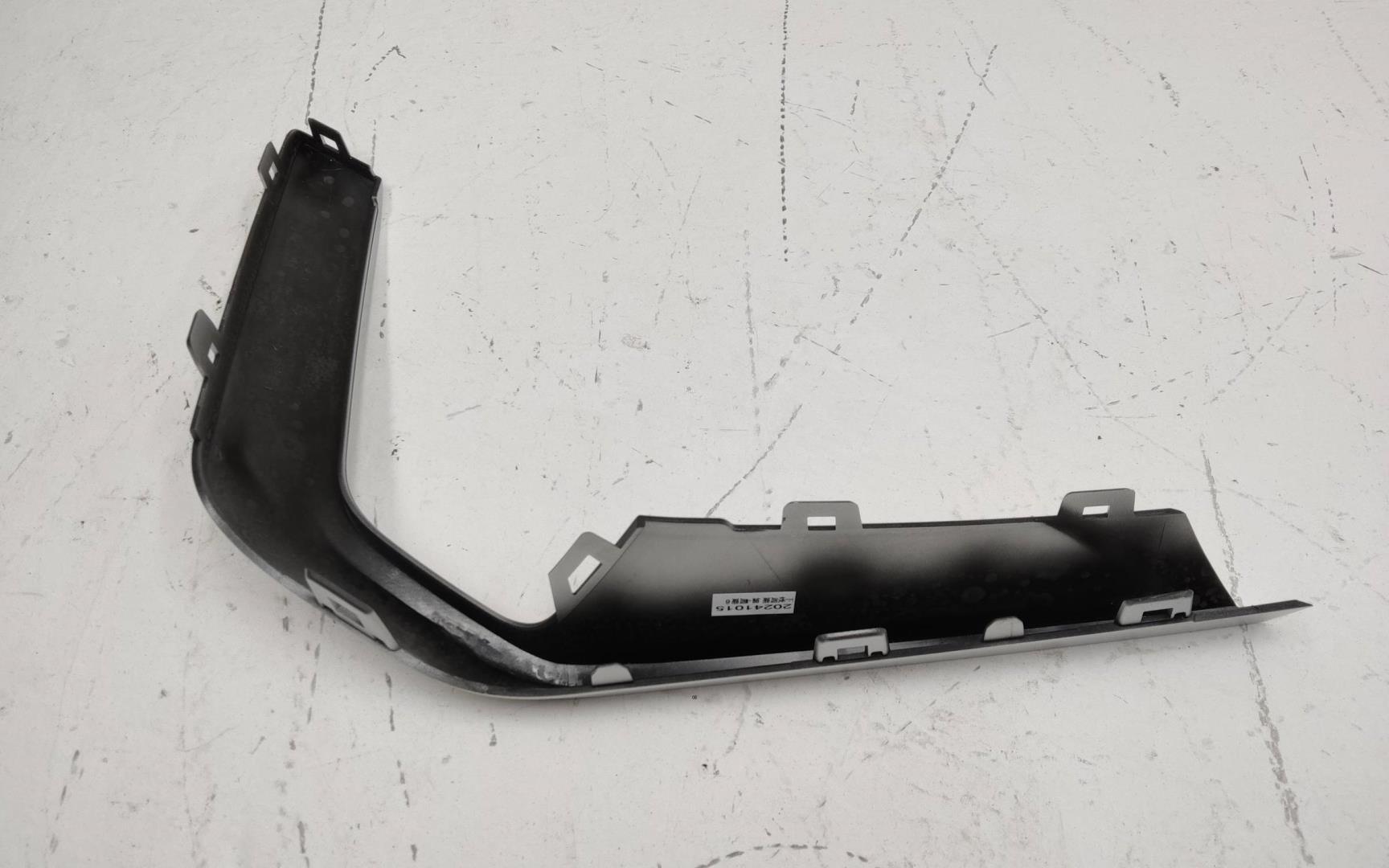 Накладка переднего бампера левая