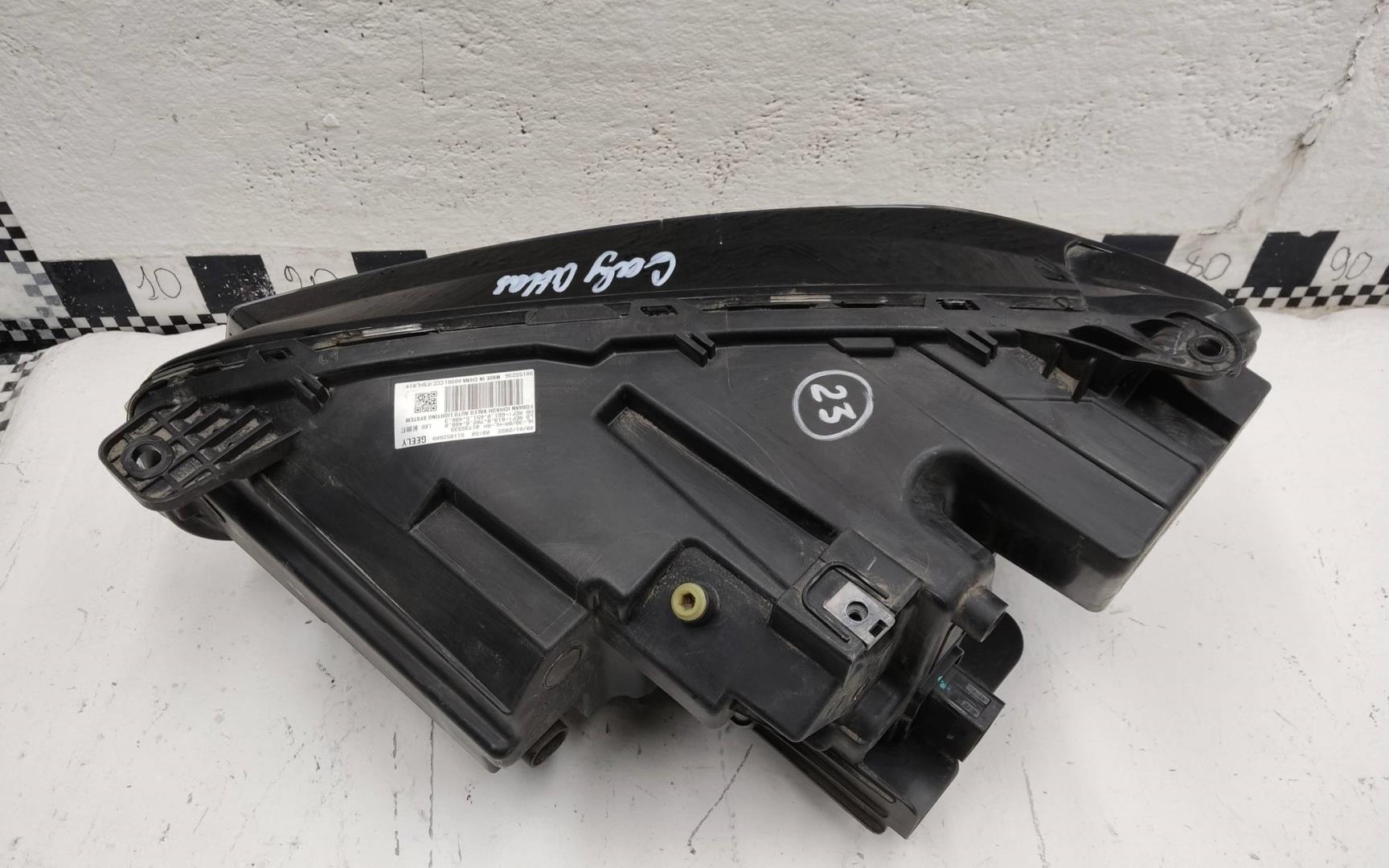 Фара правая