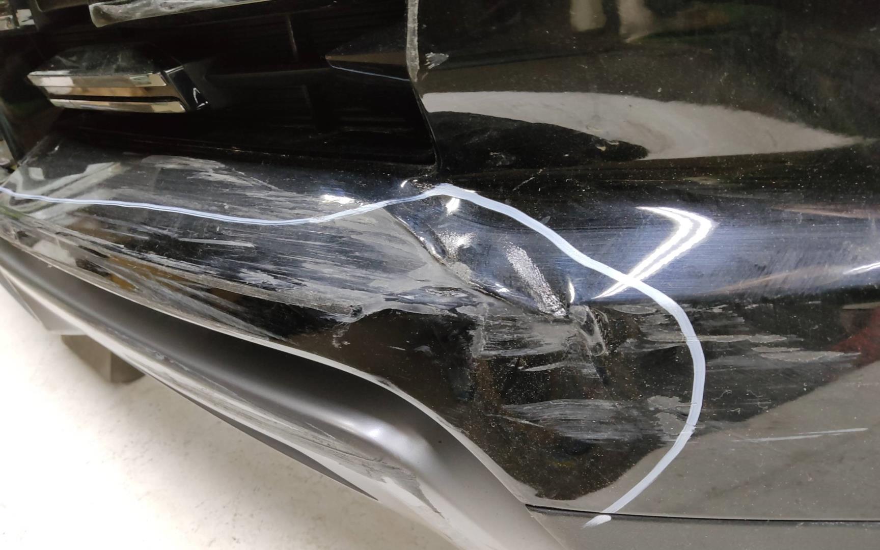 Бампер передний