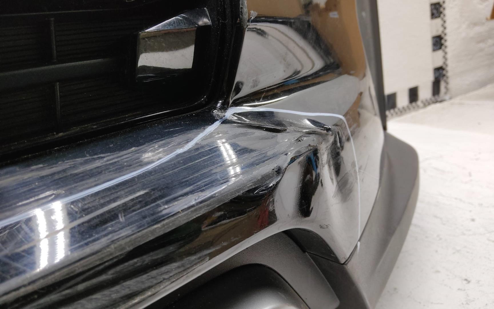 Бампер передний