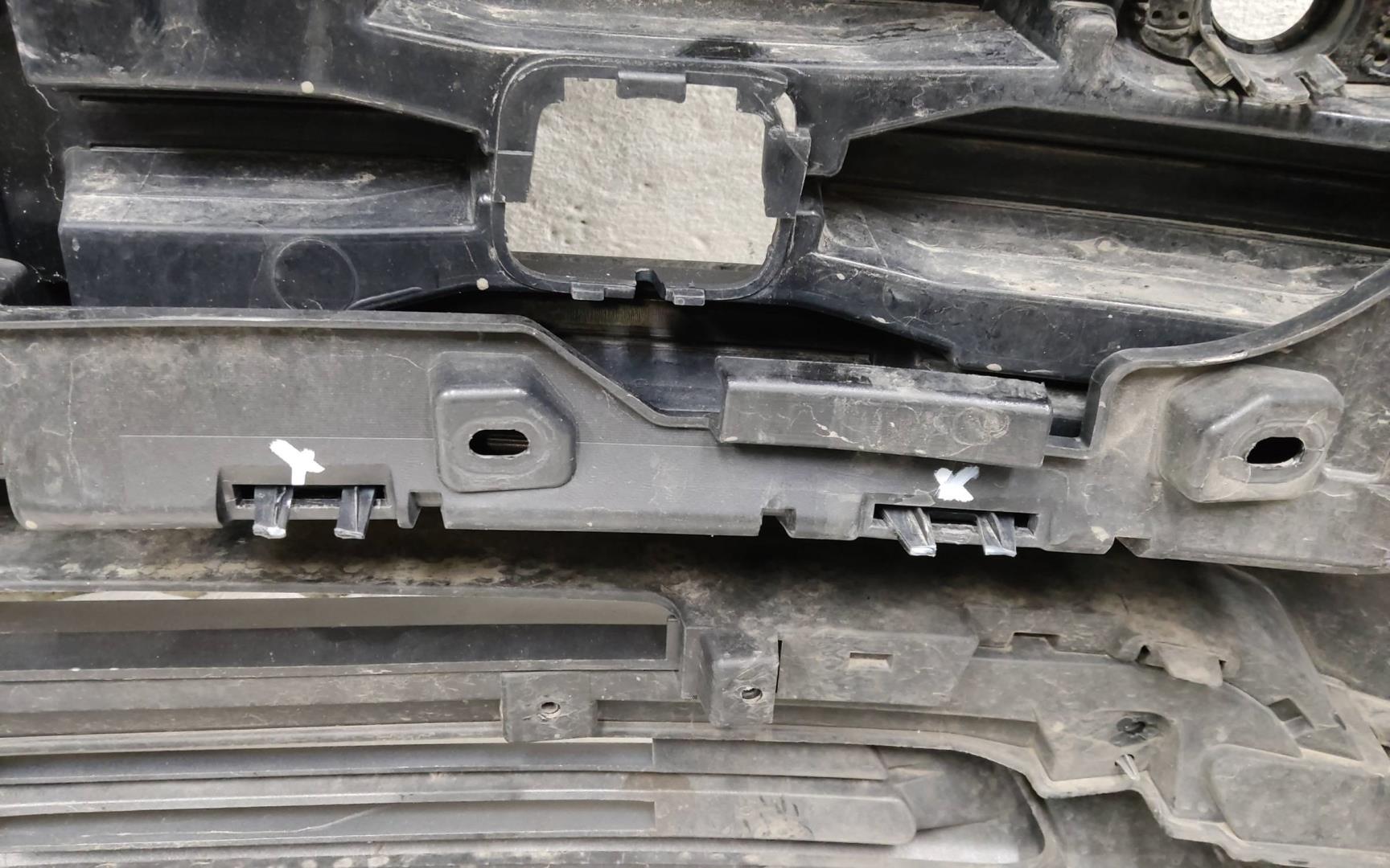 Бампер передний