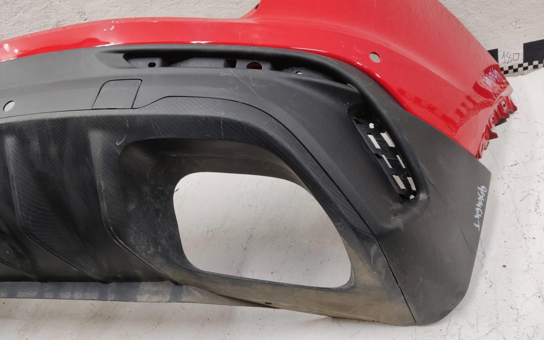 Бампер задний