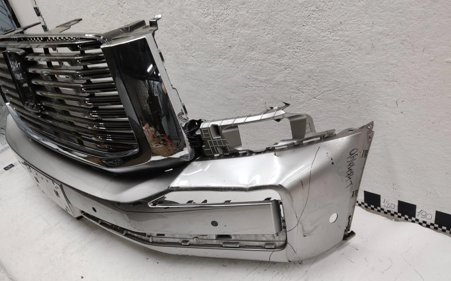 Бампер передний