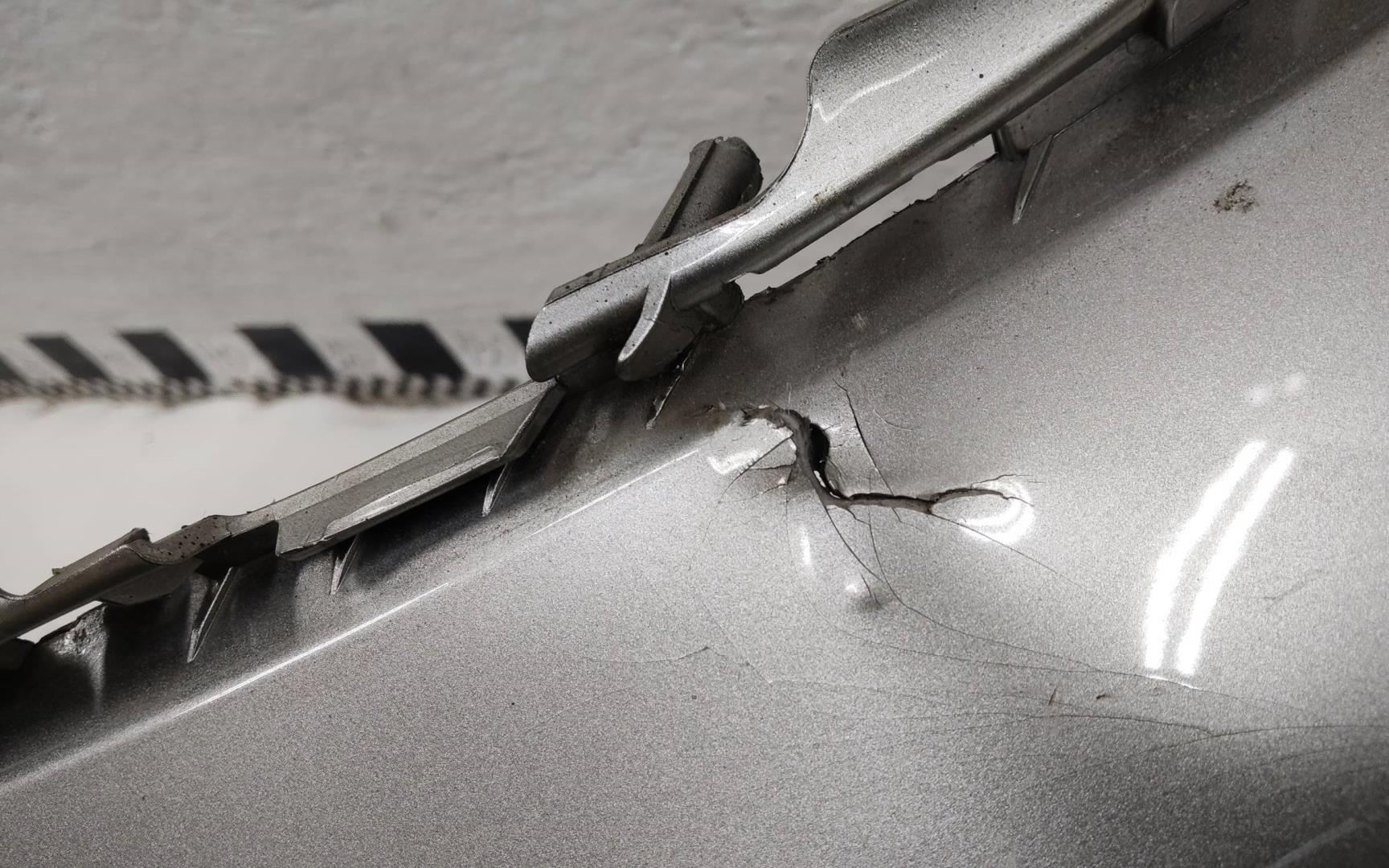 Бампер передний