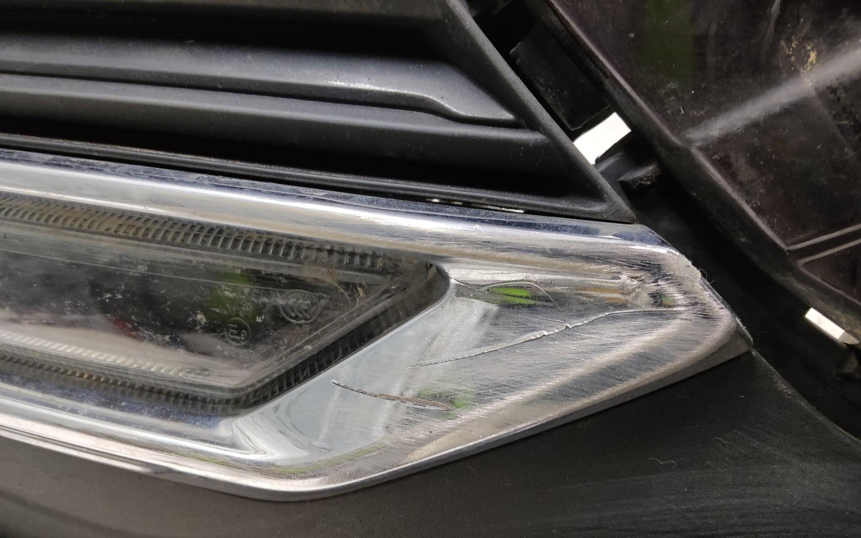 Бампер передний