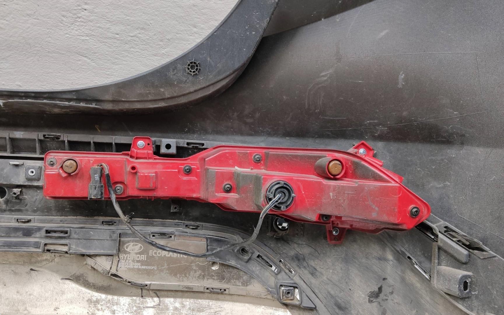 Бампер задний