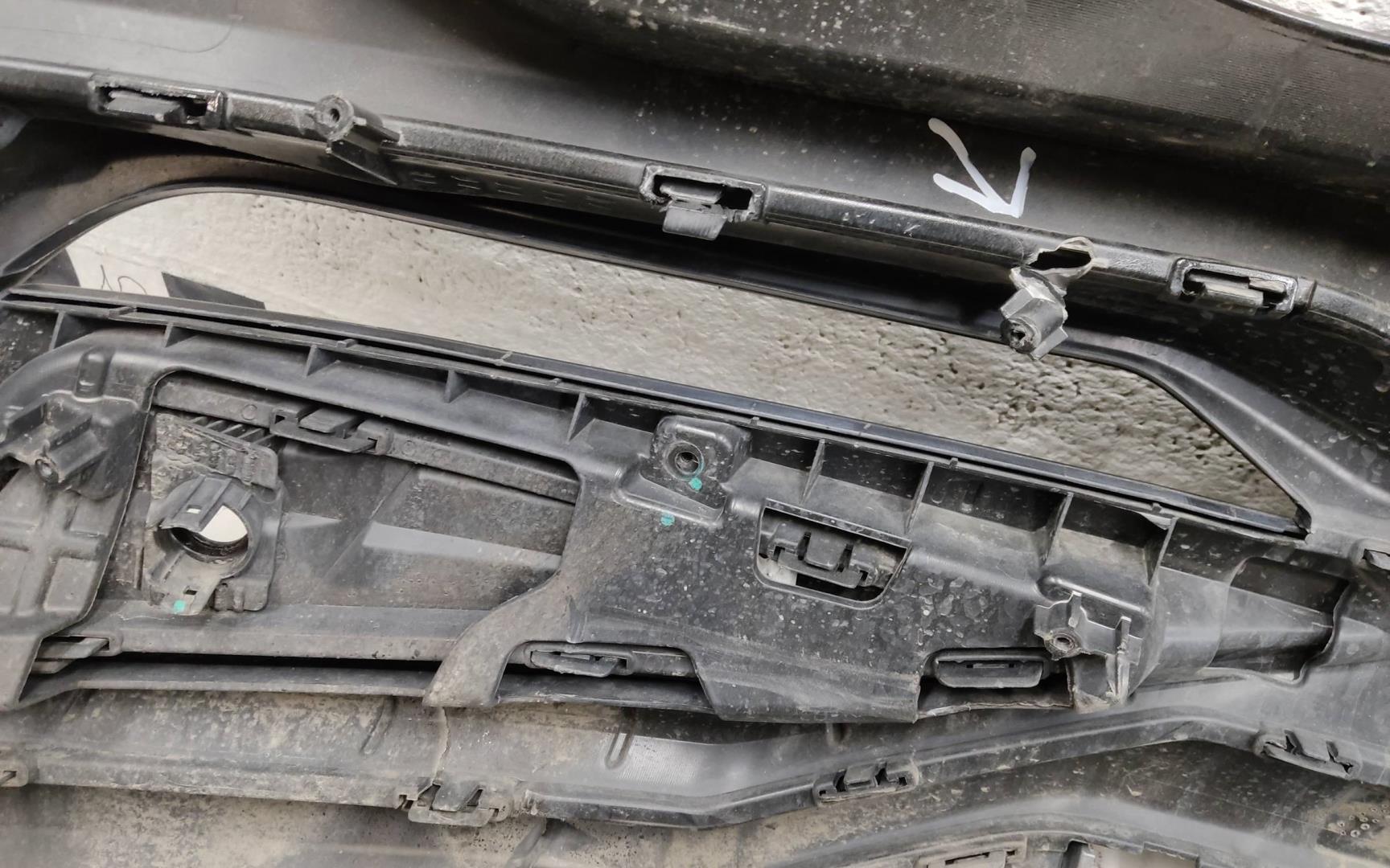 Бампер задний