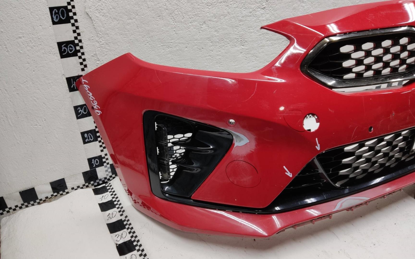 Бампер передний