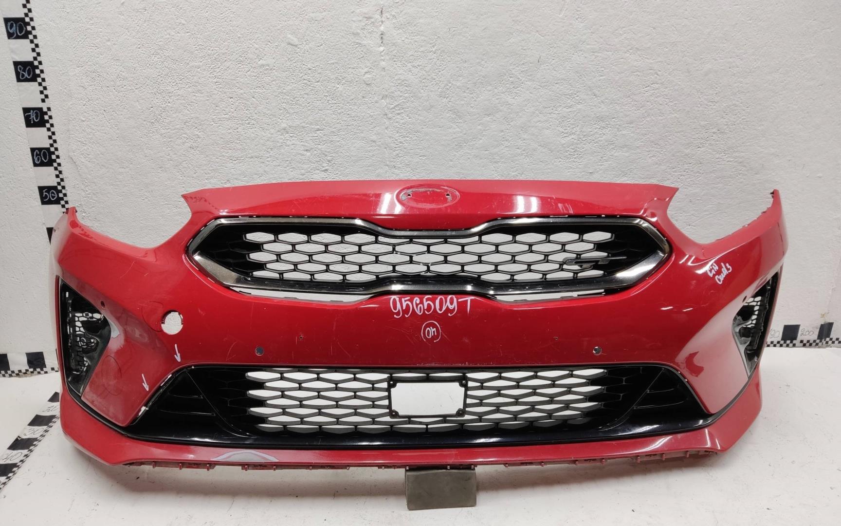 Бампер передний