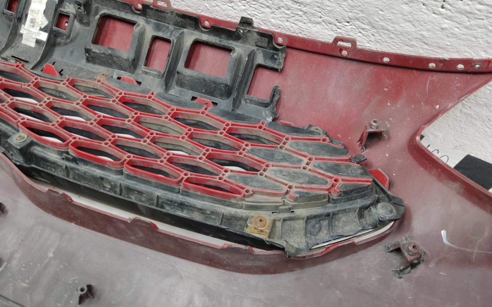 Бампер передний