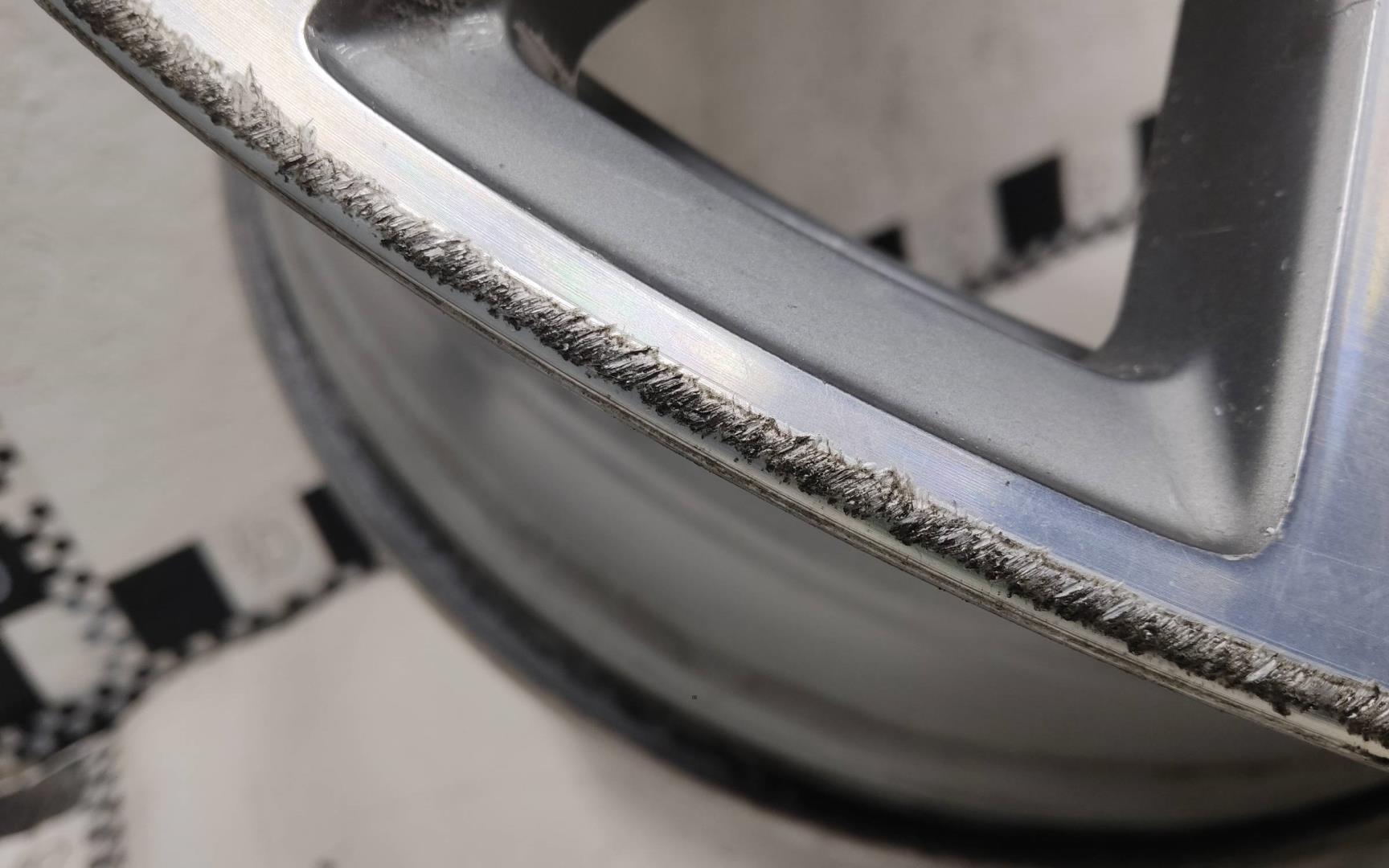 Диск колесный литой легкий сплав