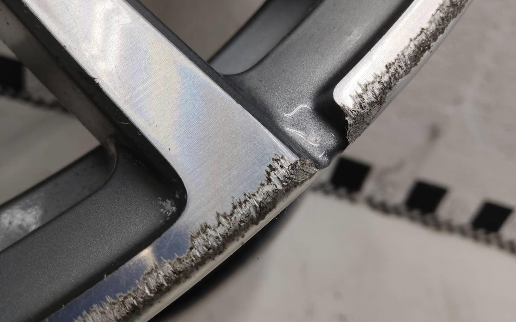 Диск колесный литой легкий сплав