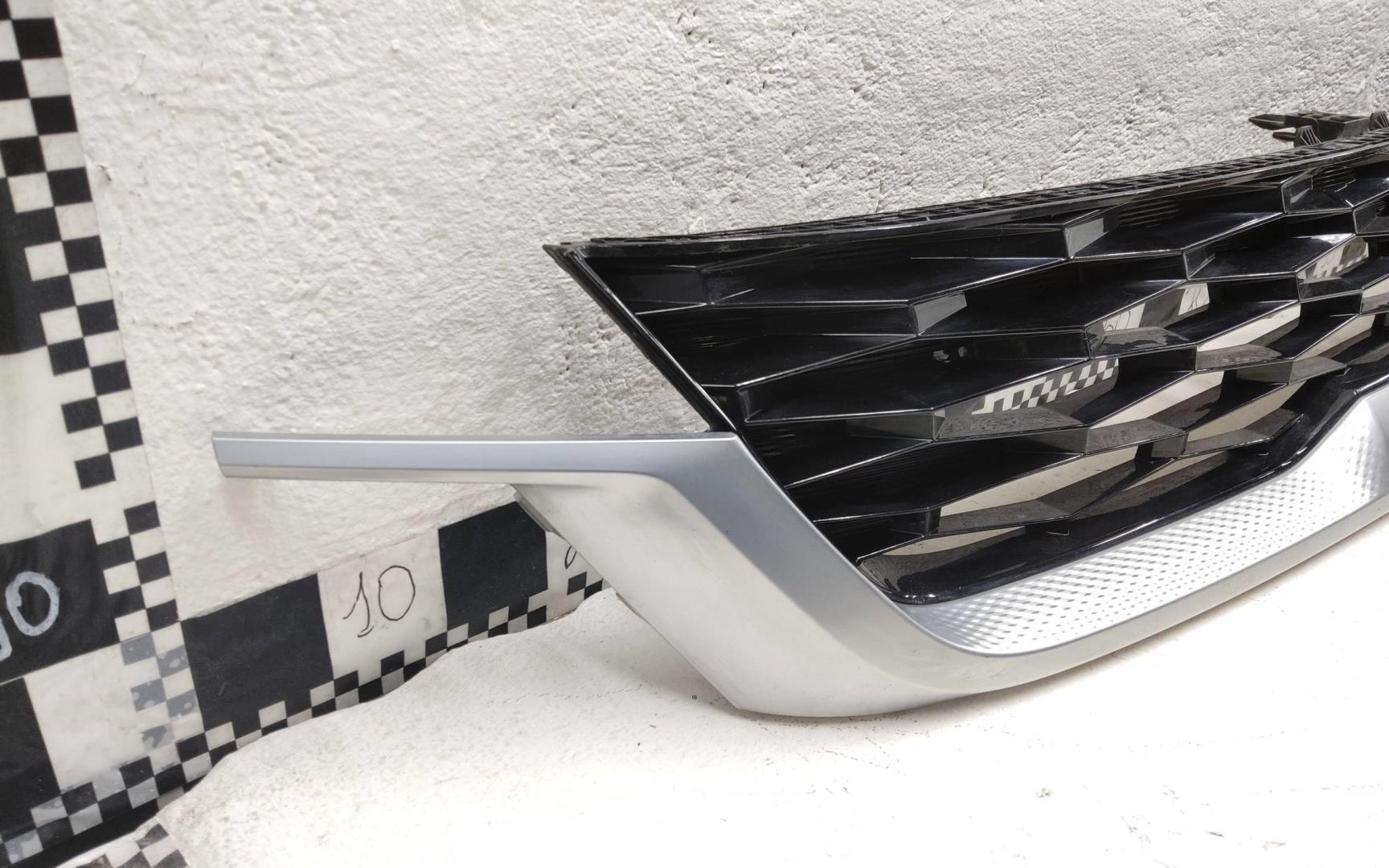 Решетка радиатора