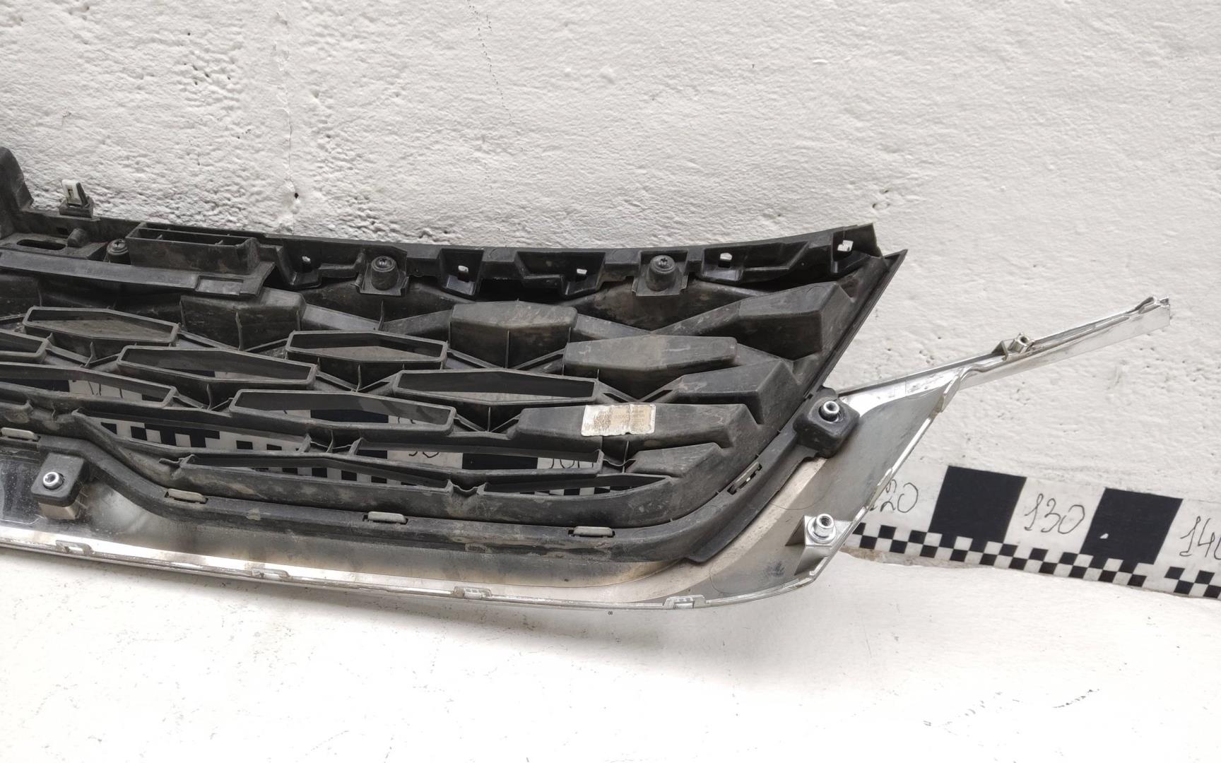 Решетка радиатора