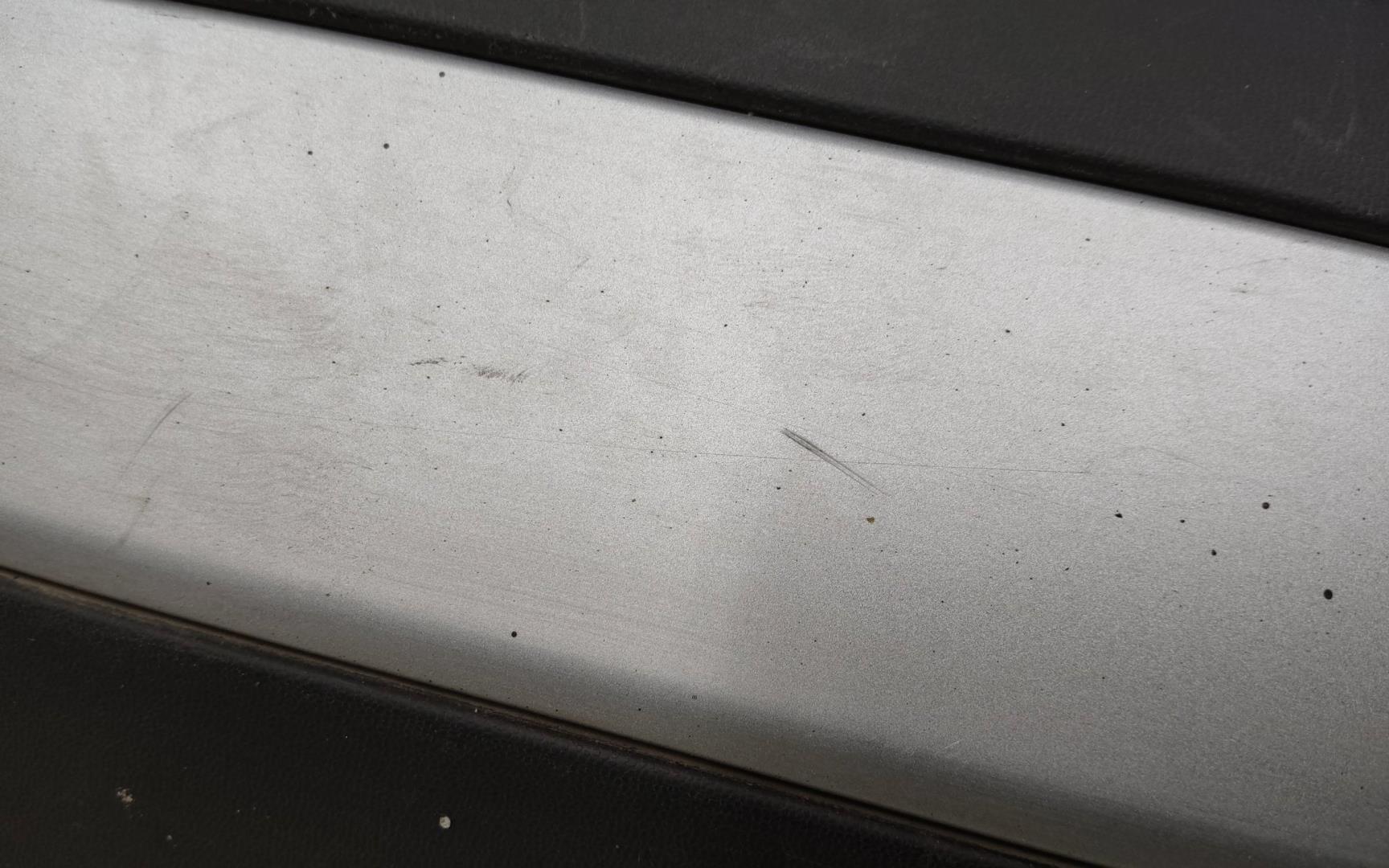 Накладка двери задней правой