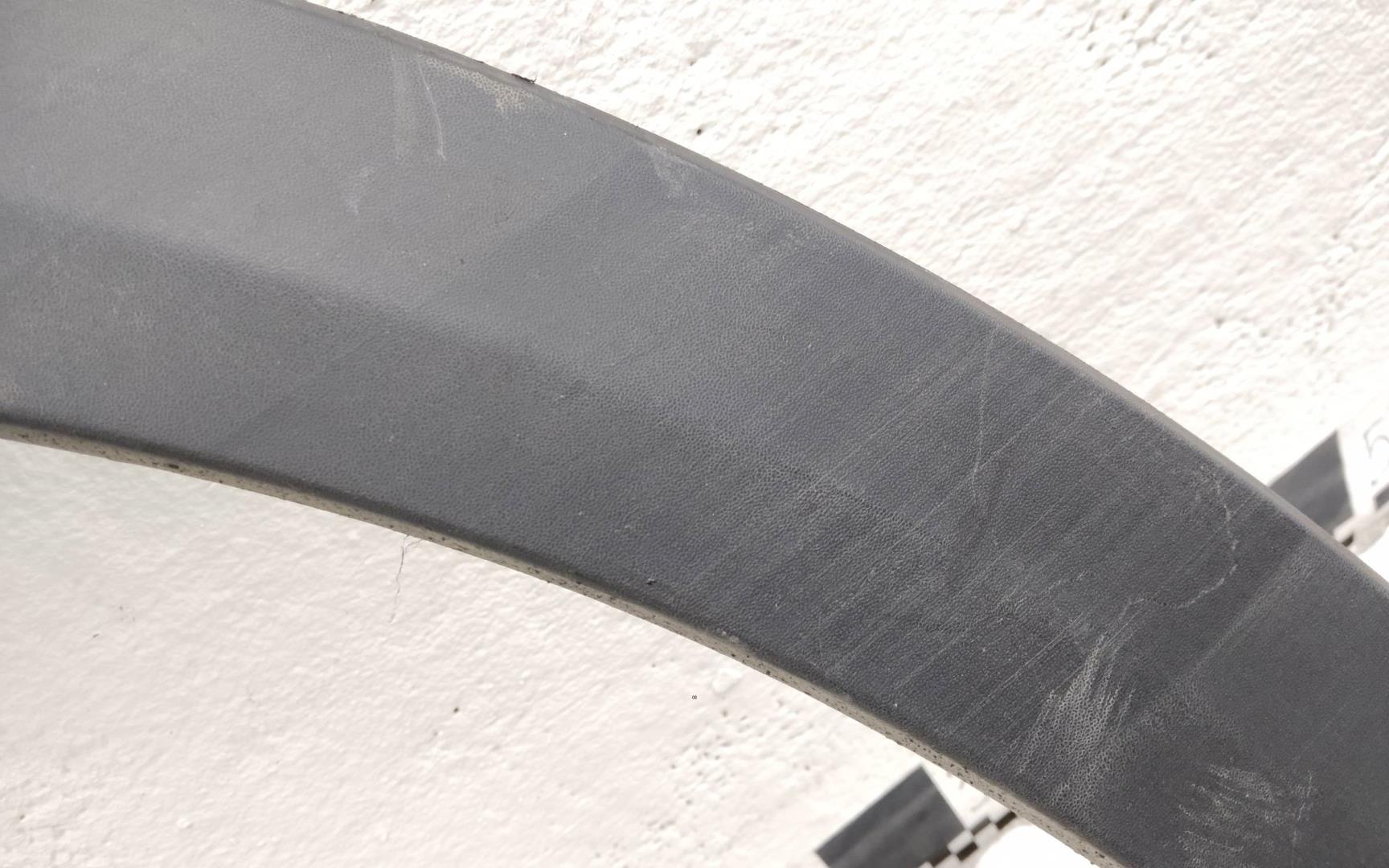 Накладка двери задней правой