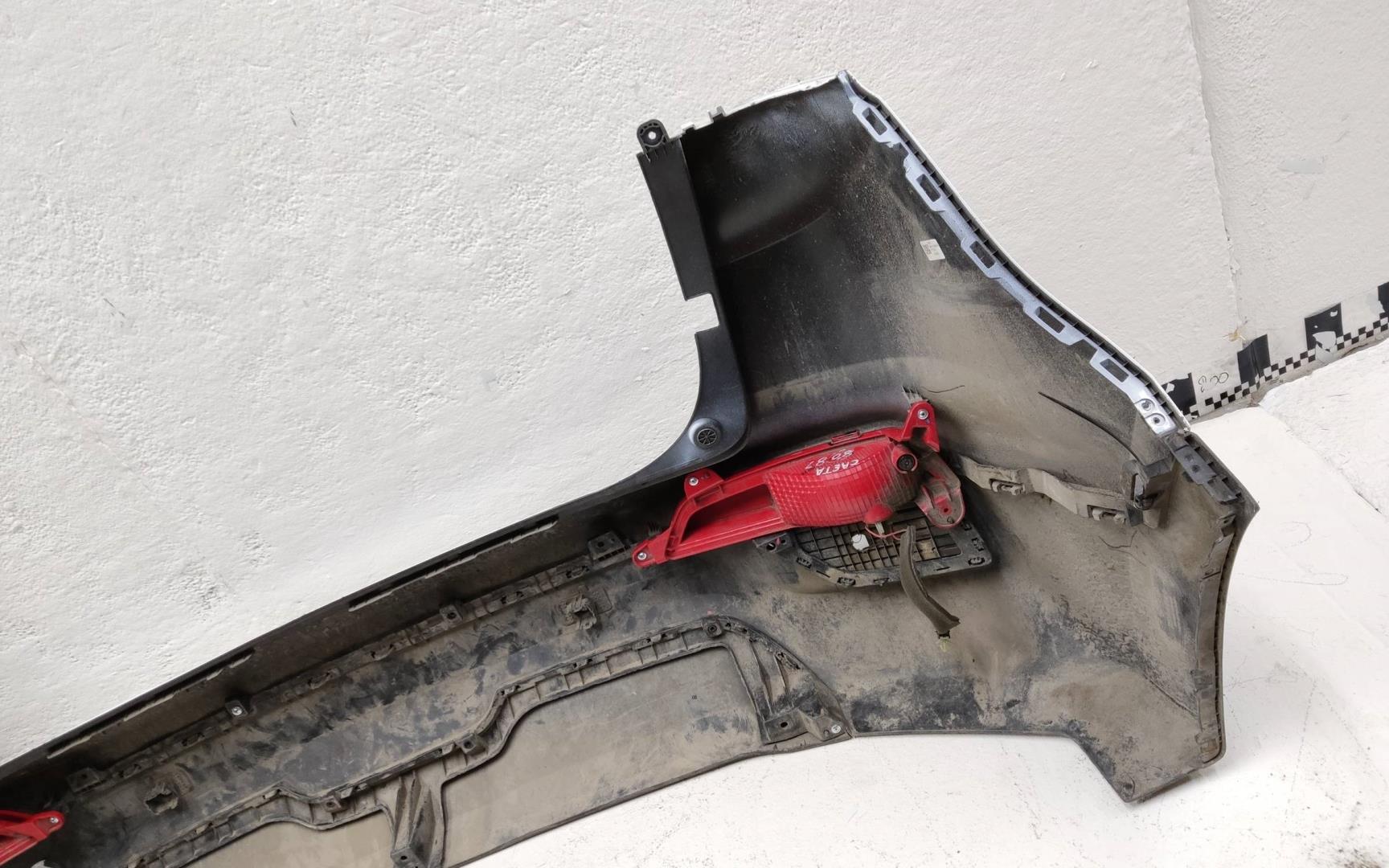 Бампер задний