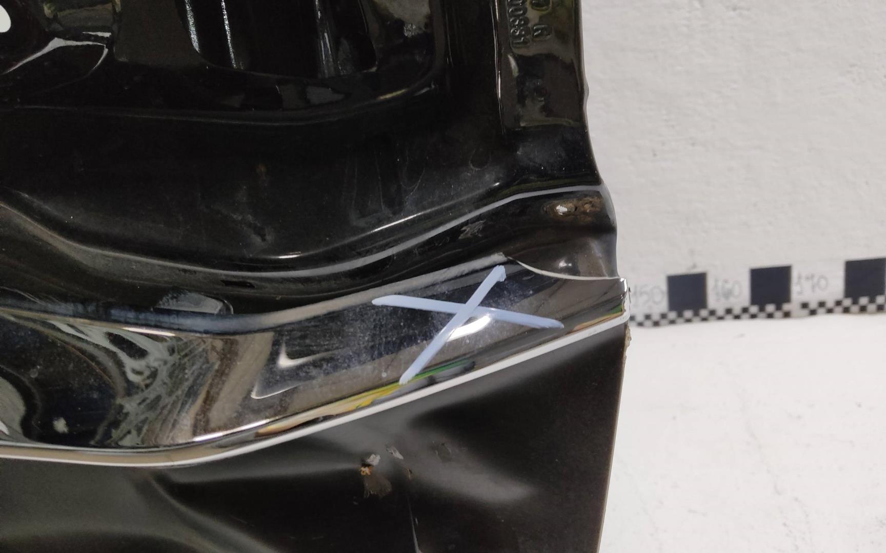 Стекло двери багажника