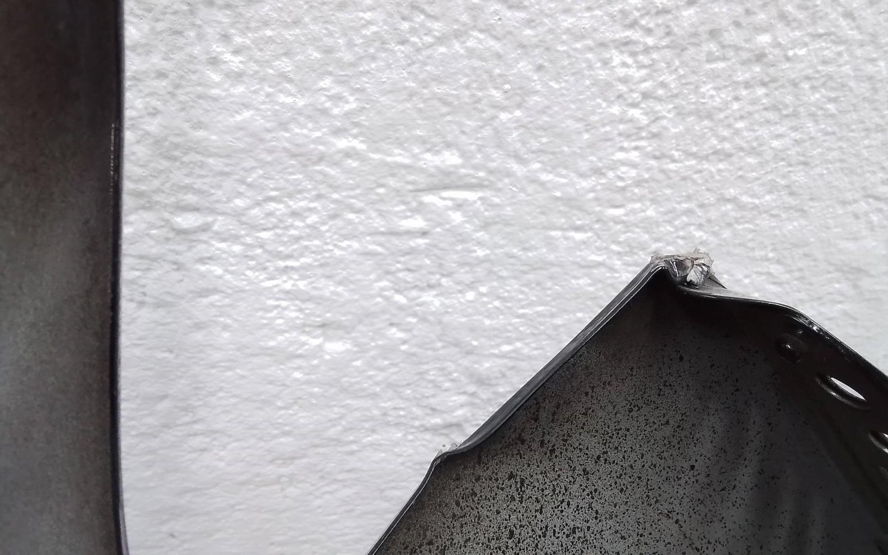 Крыло переднее левое