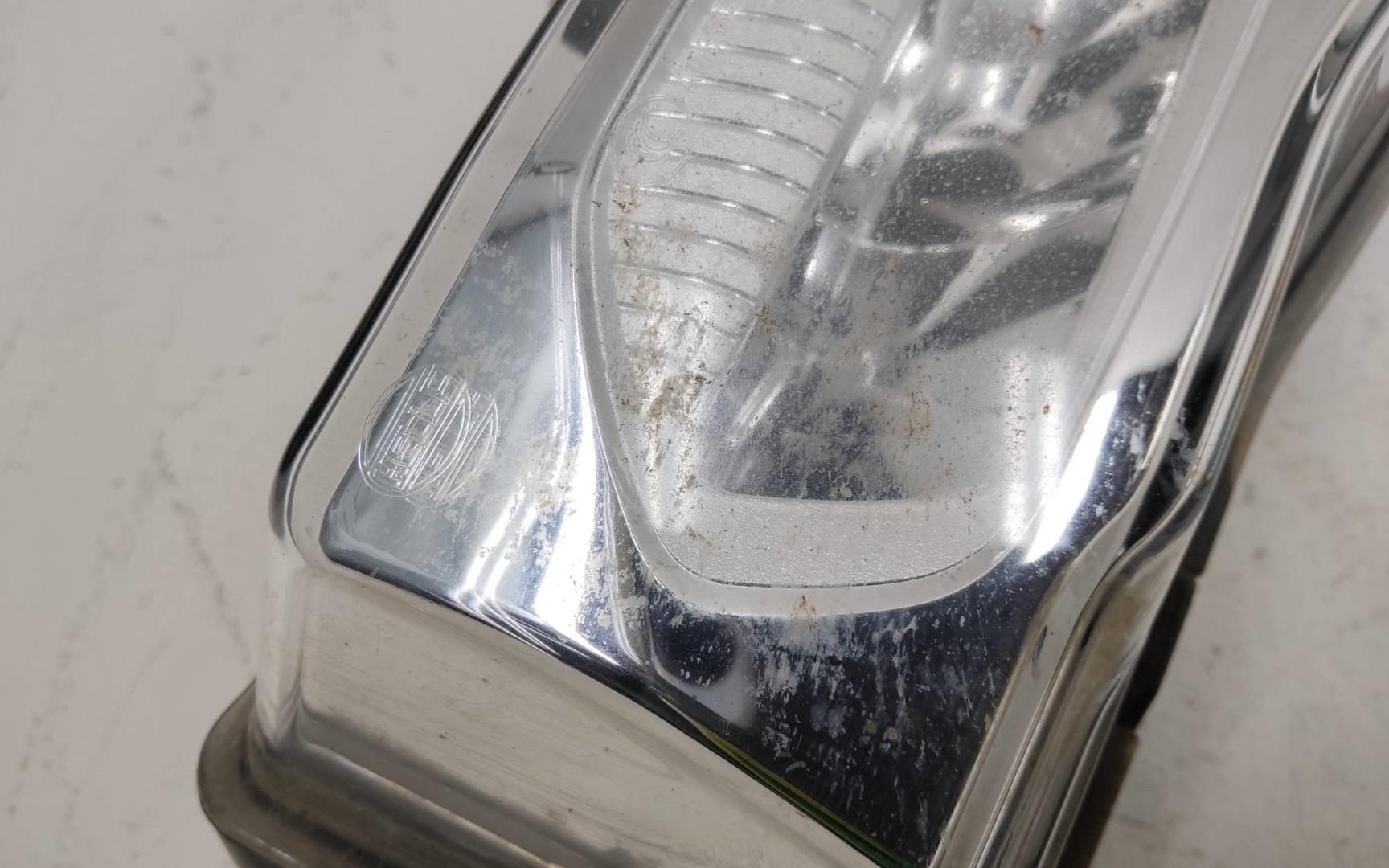 Фара противотуманная правая