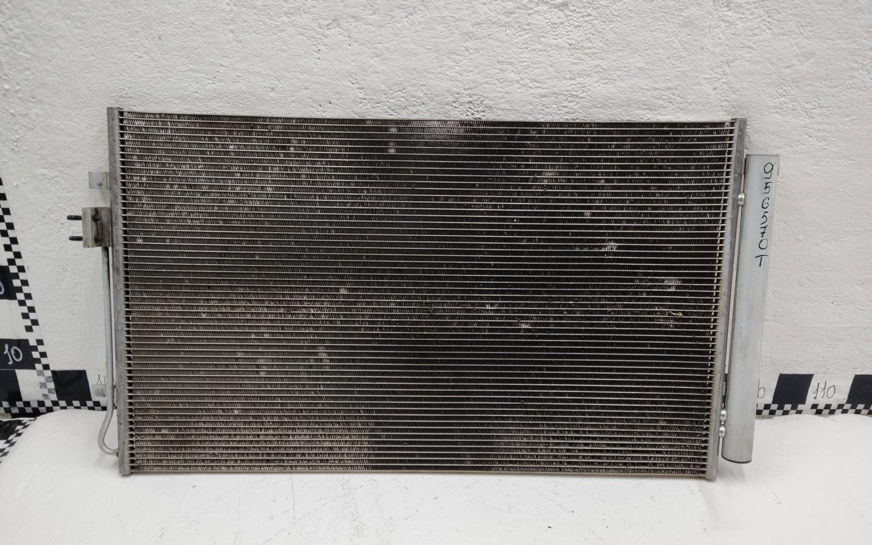 Радиатор кондиционера / конденсер