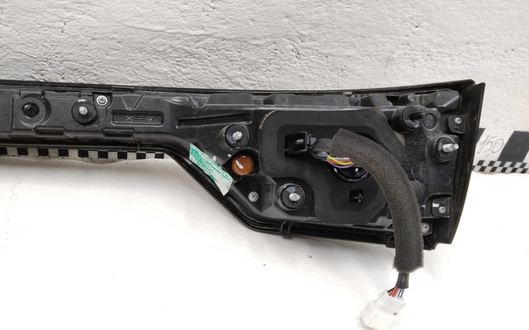 Фонарь задний