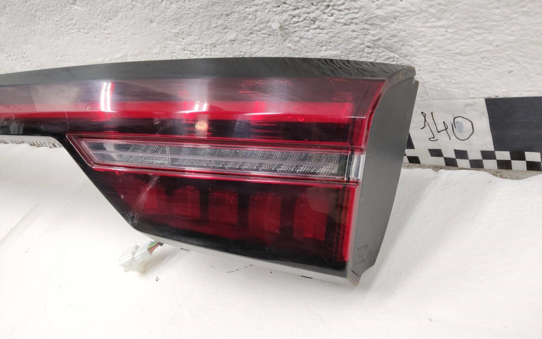 Фонарь задний